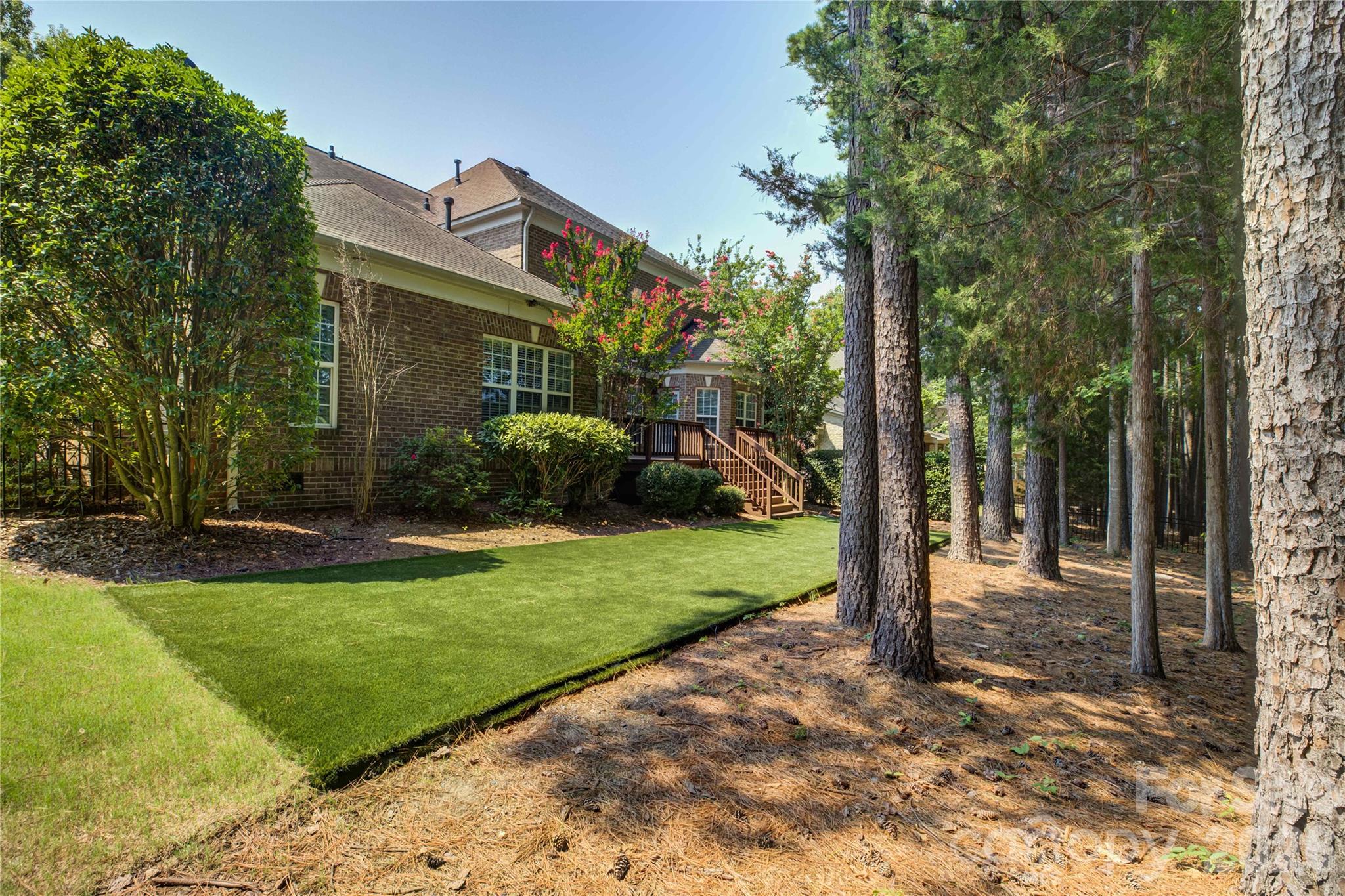 16815 Crosshaven Drive