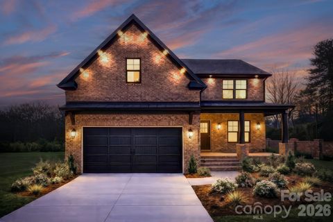 Photo of 100 N Brackenbury Lane, Charlotte, NC 28270 (MLS # 4333381)