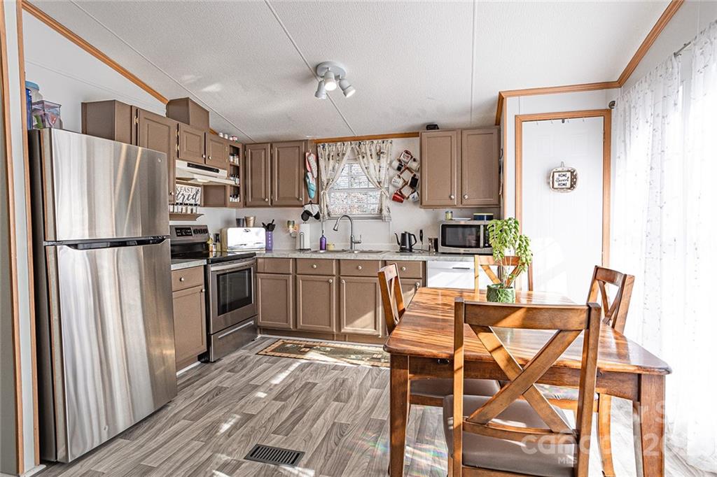 Apple Country Estates - Residential