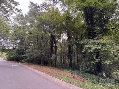 Photo of 7001 Ware Road, Charlotte, NC 28212 (MLS # 4295941) Photo of 7001 Ware Road, Charlotte, NC 28212 (MLS # 4295941)
