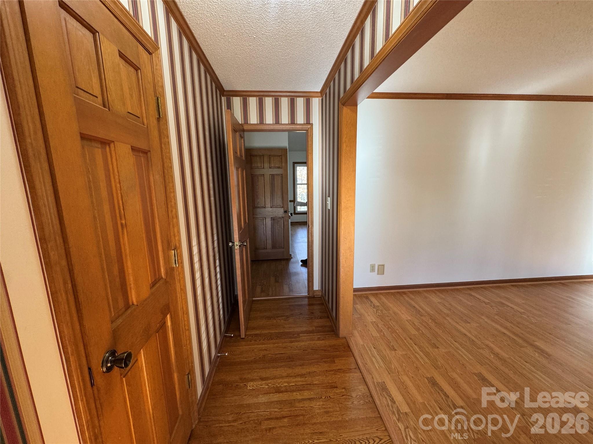 307 Fallingbrook Drive