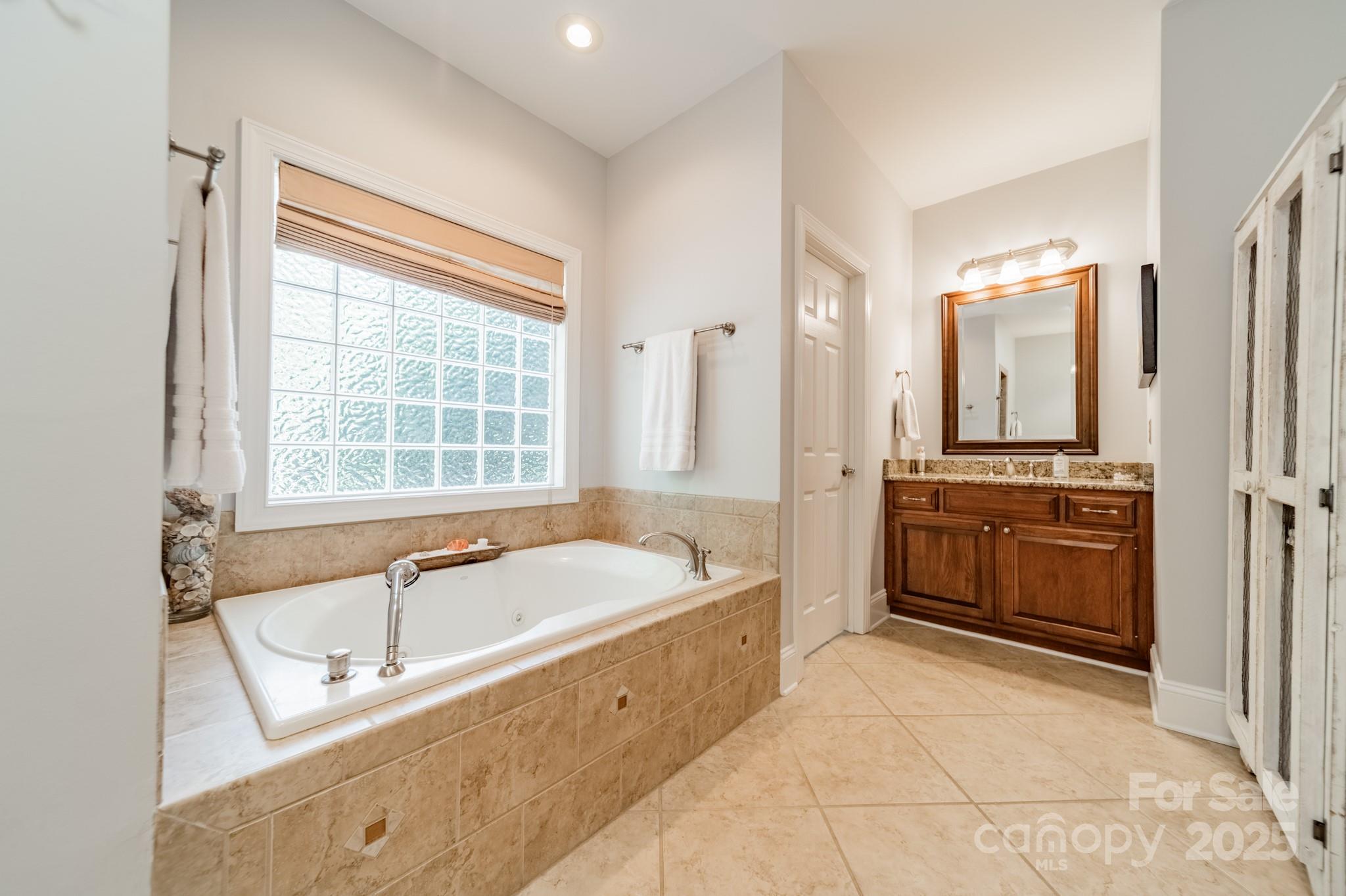 Sailview - Residential