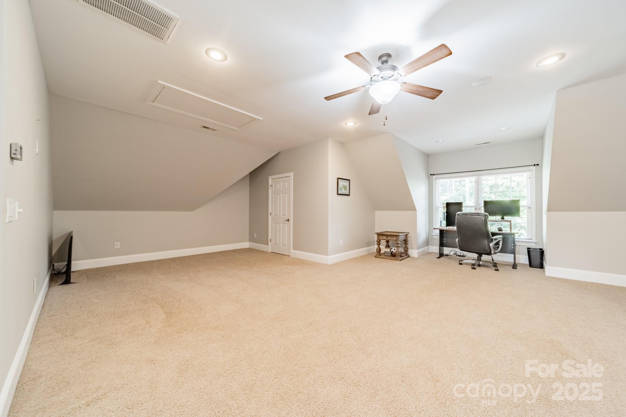 Sailview - Residential