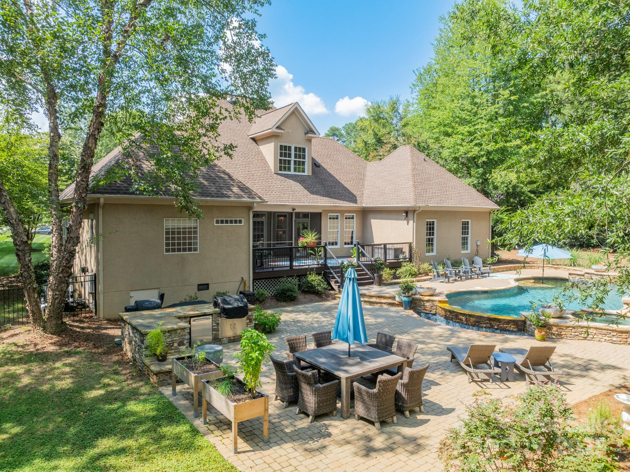 Sailview - Residential