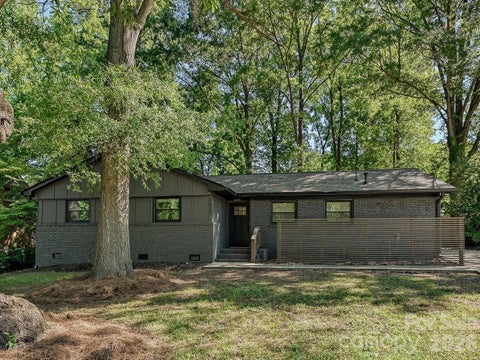 Photo of 5623 Ruth Drive, Charlotte, NC 28215 (MLS # 4394152)