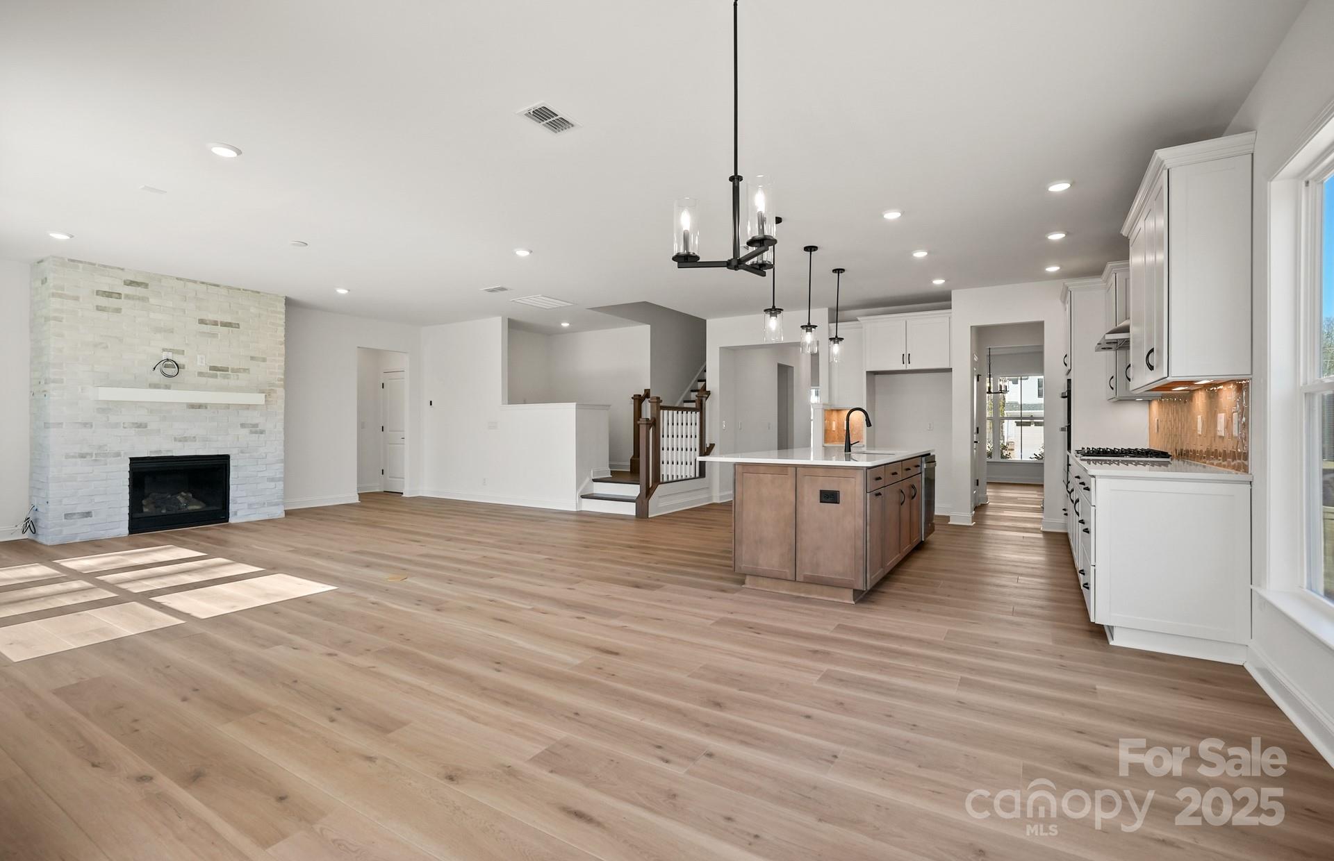 Kinsdale - Residential