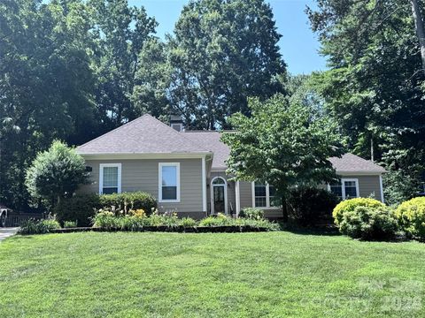 Photo of 12500 Cedarford Court, Huntersville, NC 28078 (MLS # 4396808)