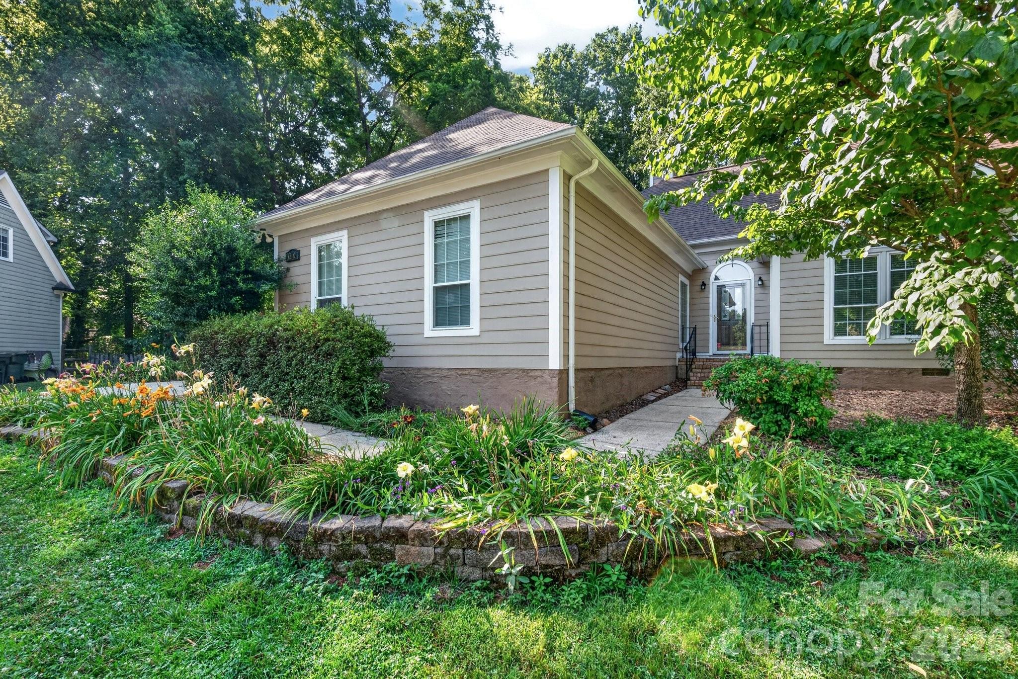 12500 Cedarford Court