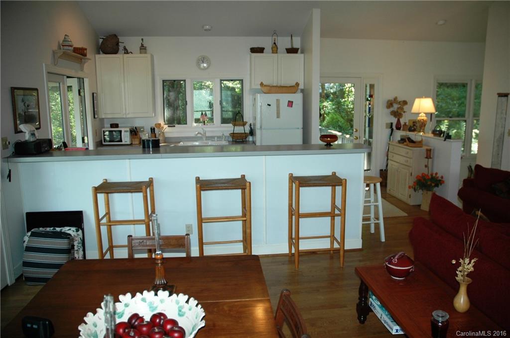 Mount Mitchell Lands - Residential