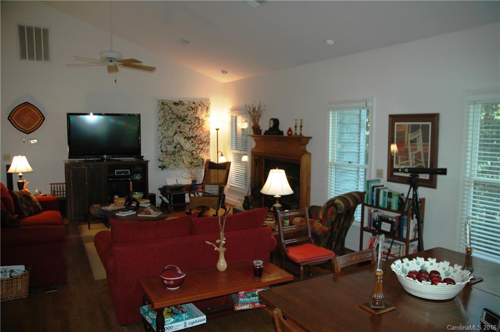 Mount Mitchell Lands - Residential