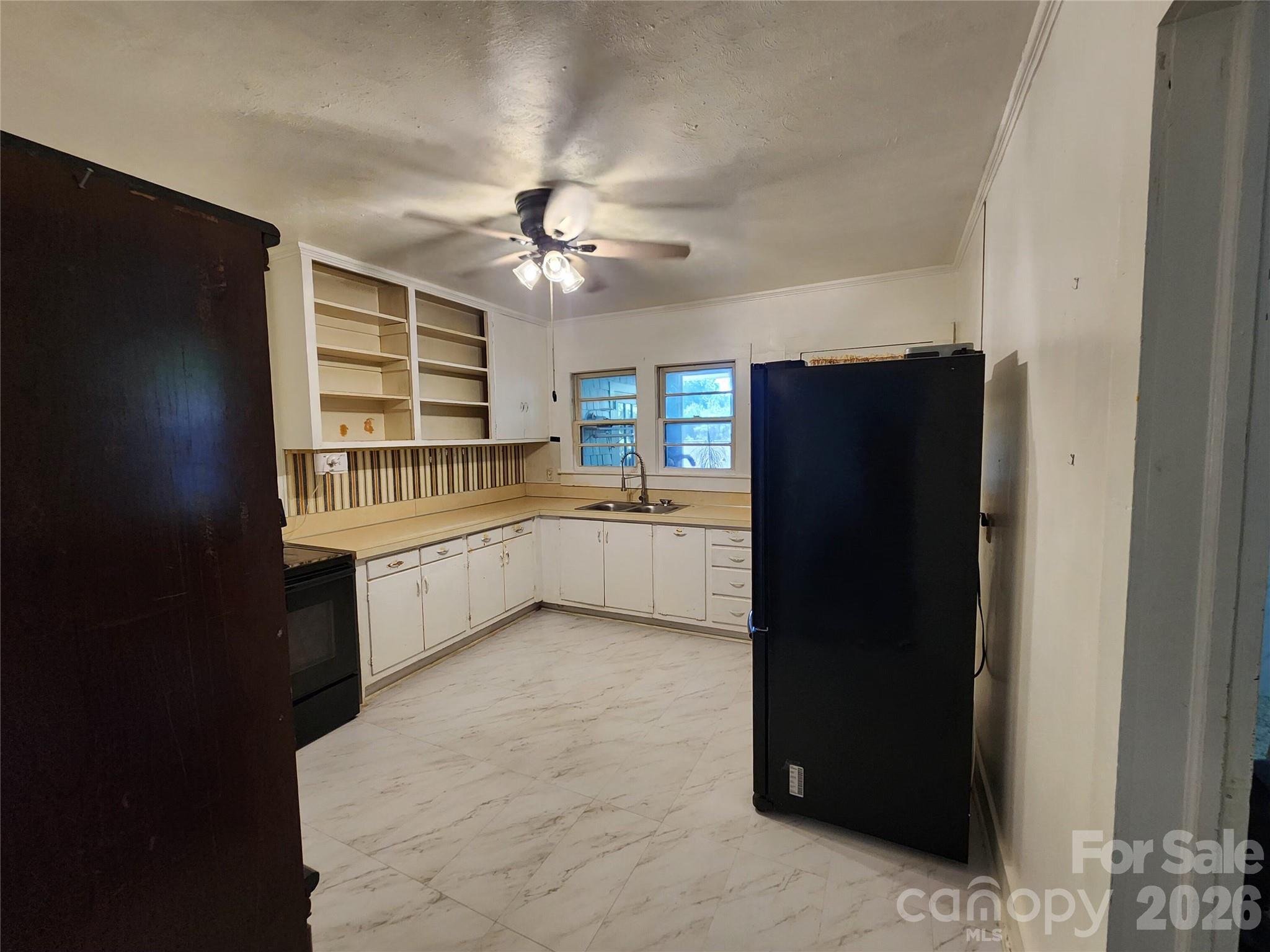 317 Kerr Street NW