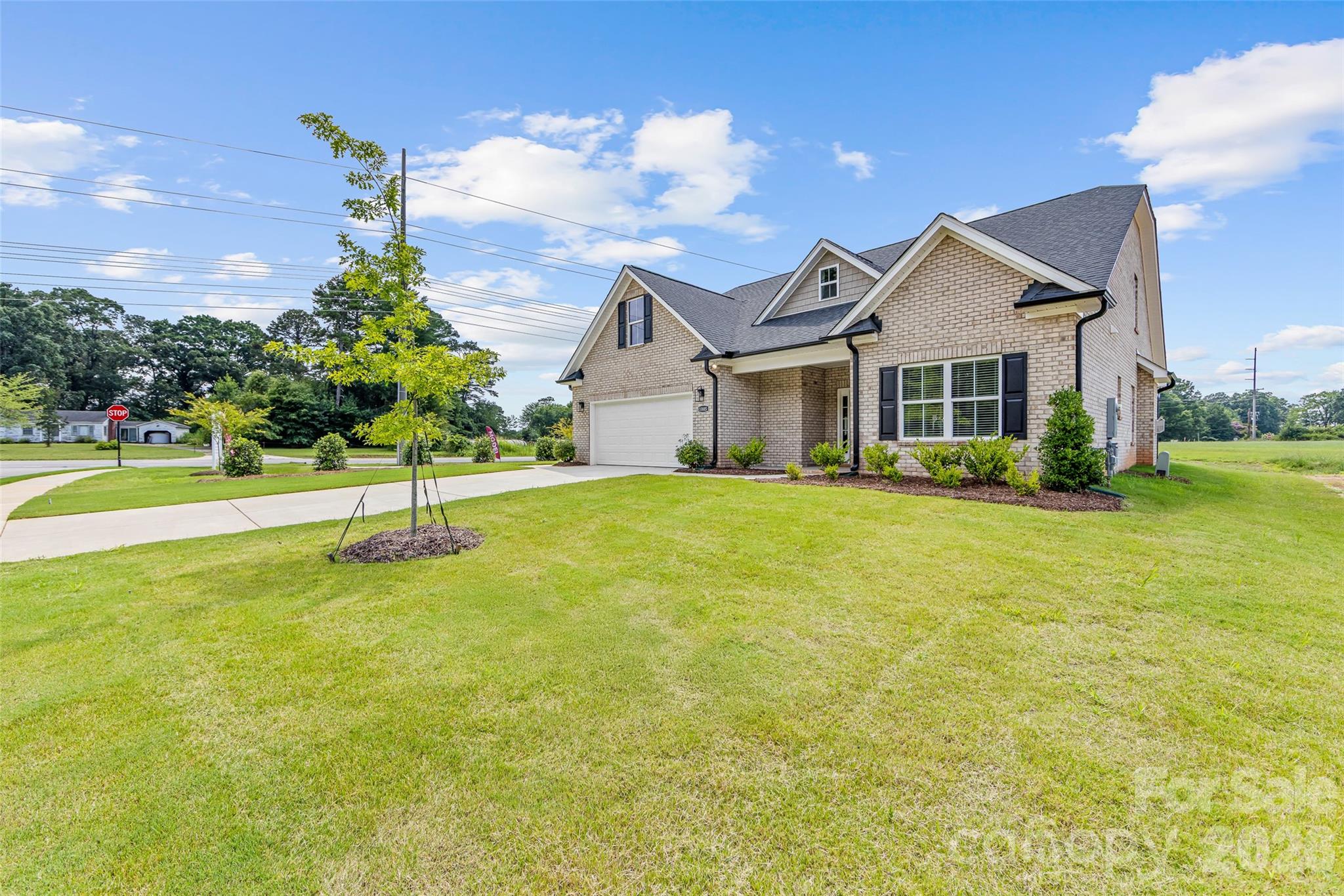 1270 Archer Loop 30