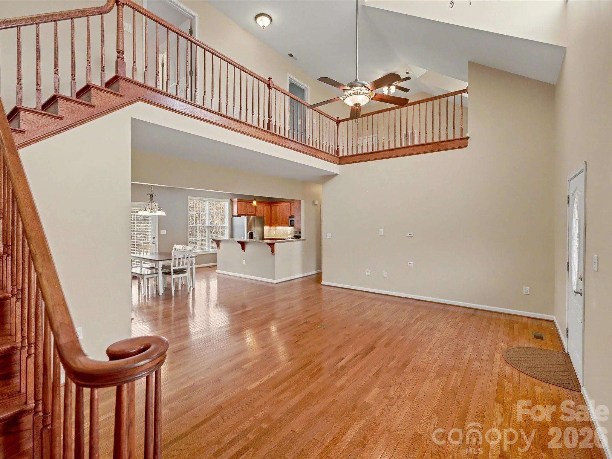 1620 Bennington Drive NW