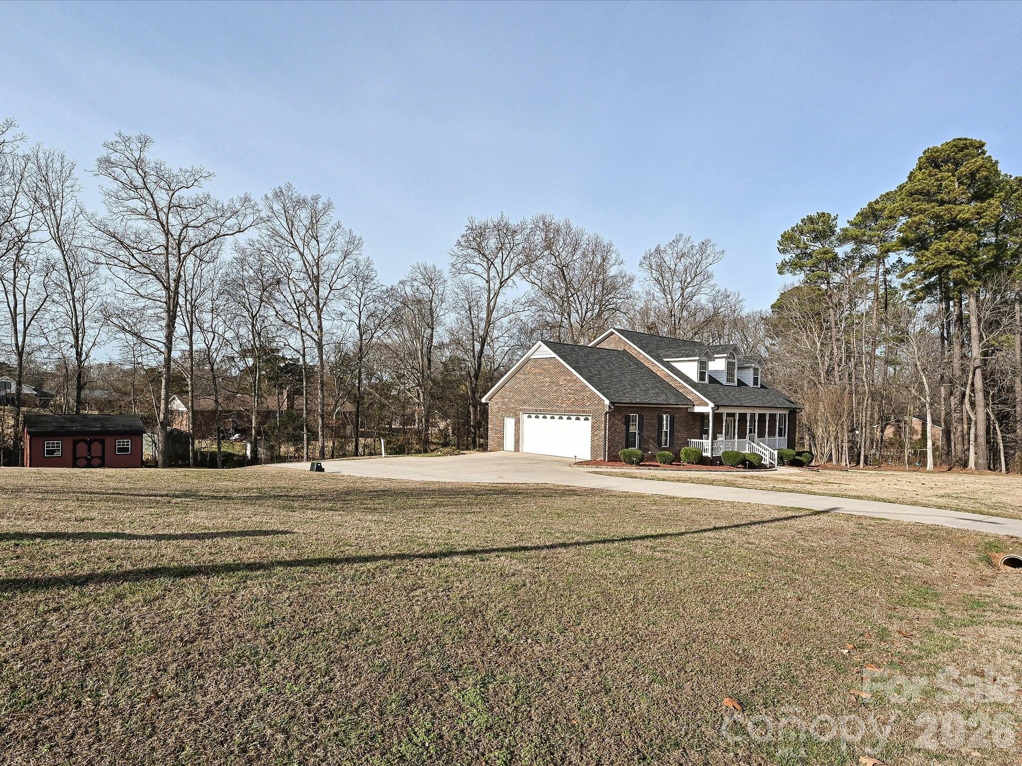 1620 Bennington Drive NW