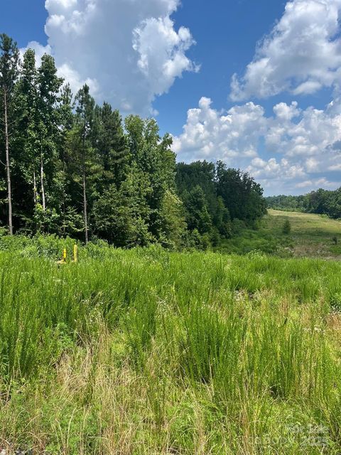 524 N Ingleside Farm Road Iron Station NC 28080