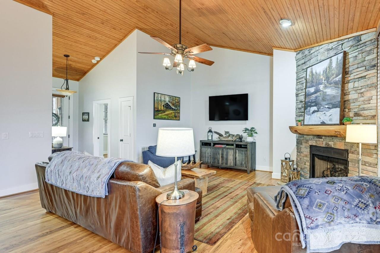 220 Boulder Creek Lane