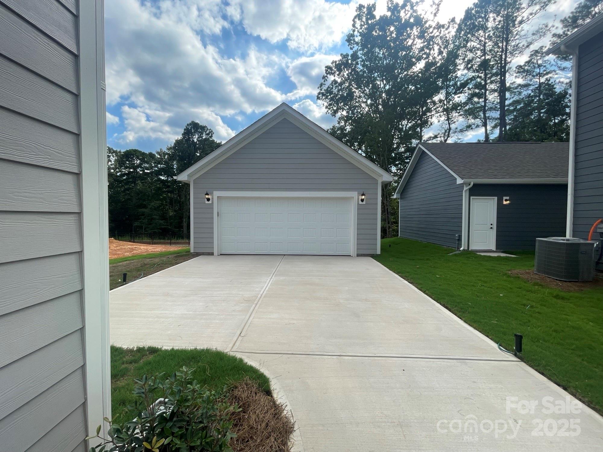 4040 Grommet Court