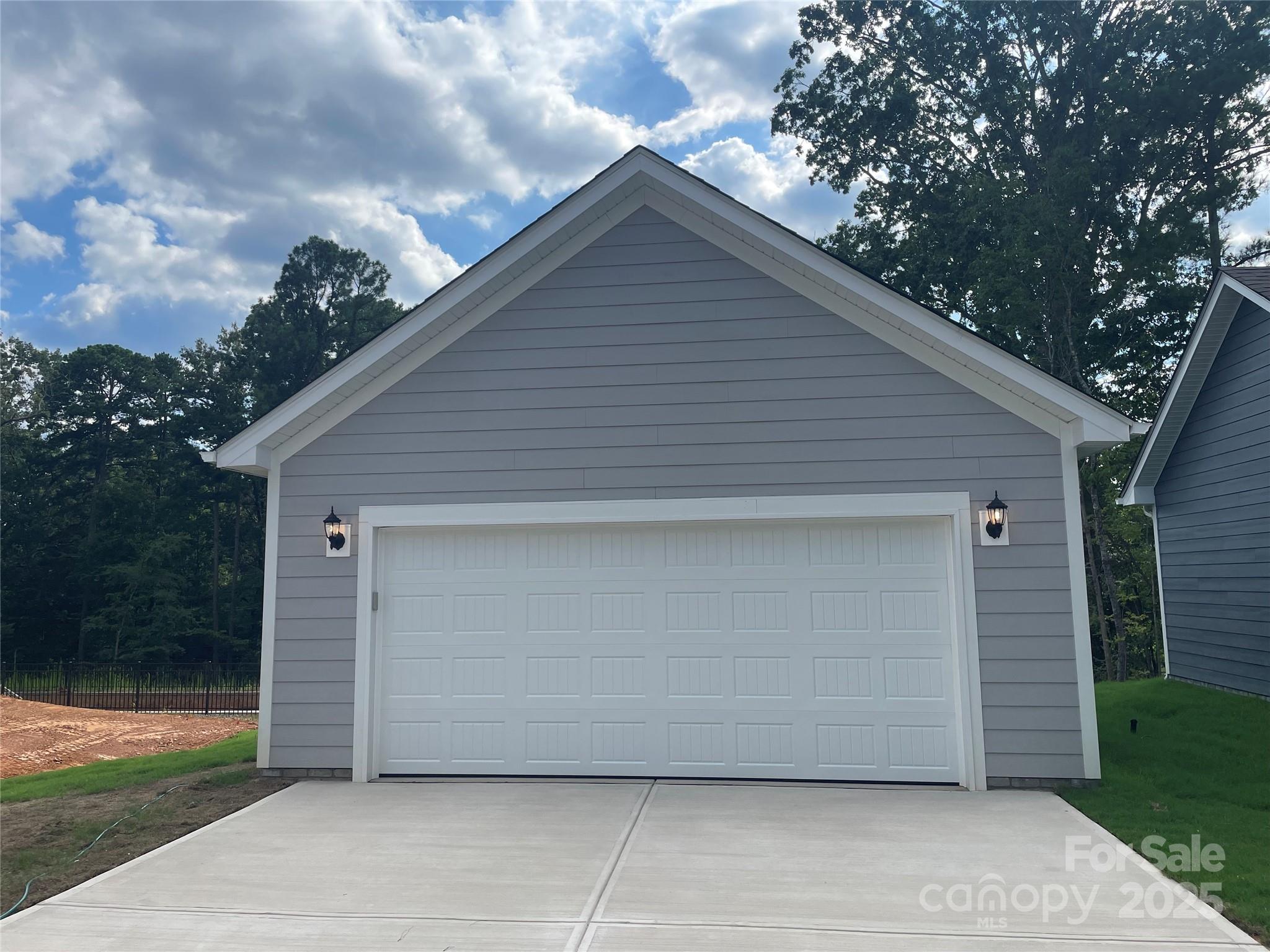 4040 Grommet Court