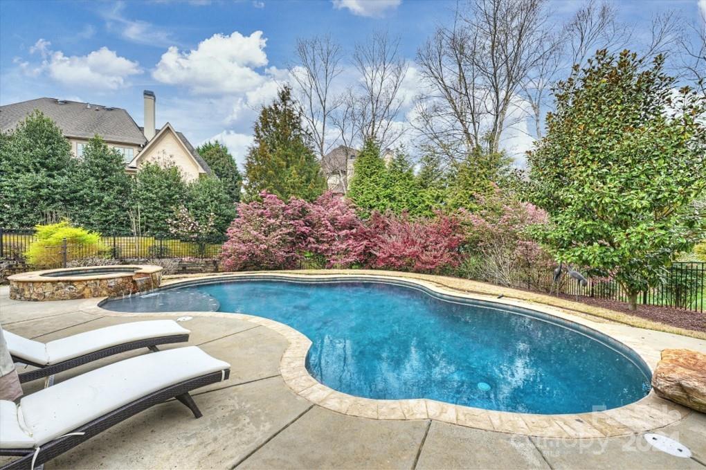 Stonecroft - Residential