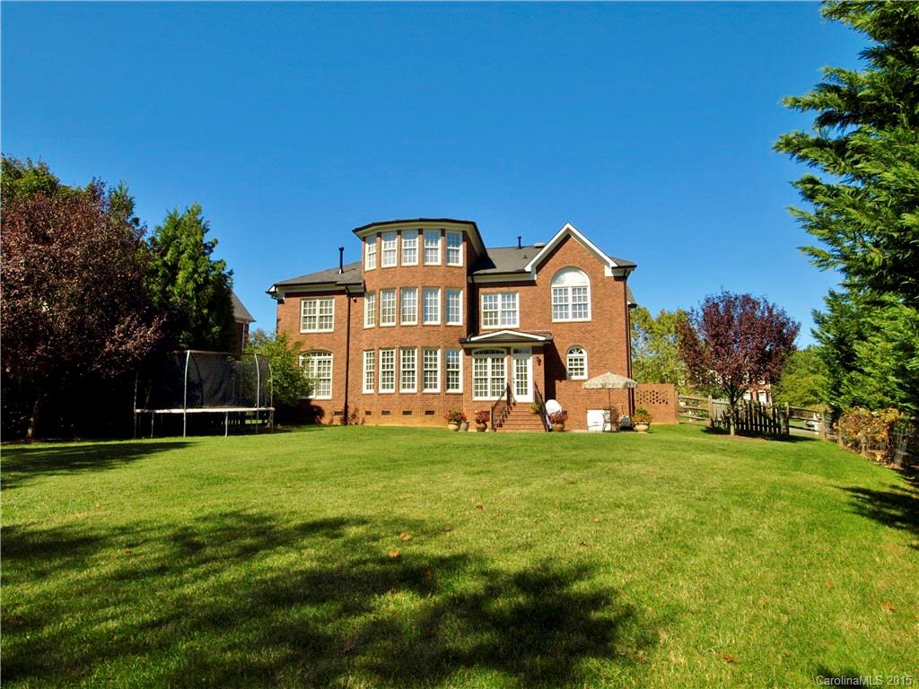 The Hamptons - Residential