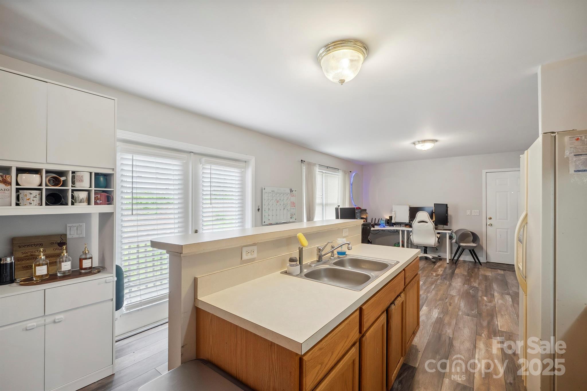 Laurel Place - Residential