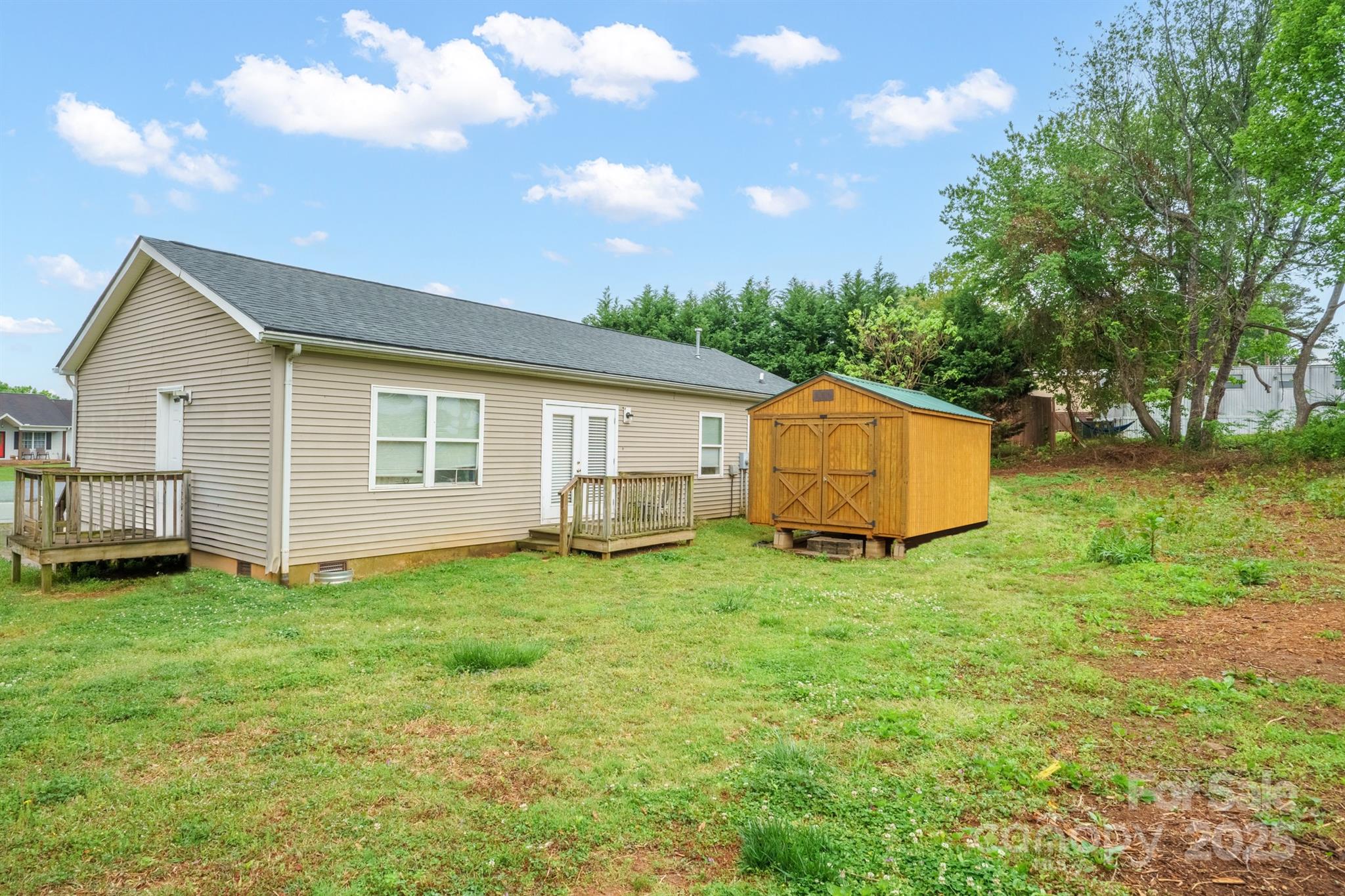 Laurel Place - Residential