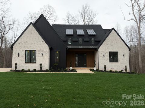 729 Amesbury Drive Mt Ulla NC 28125