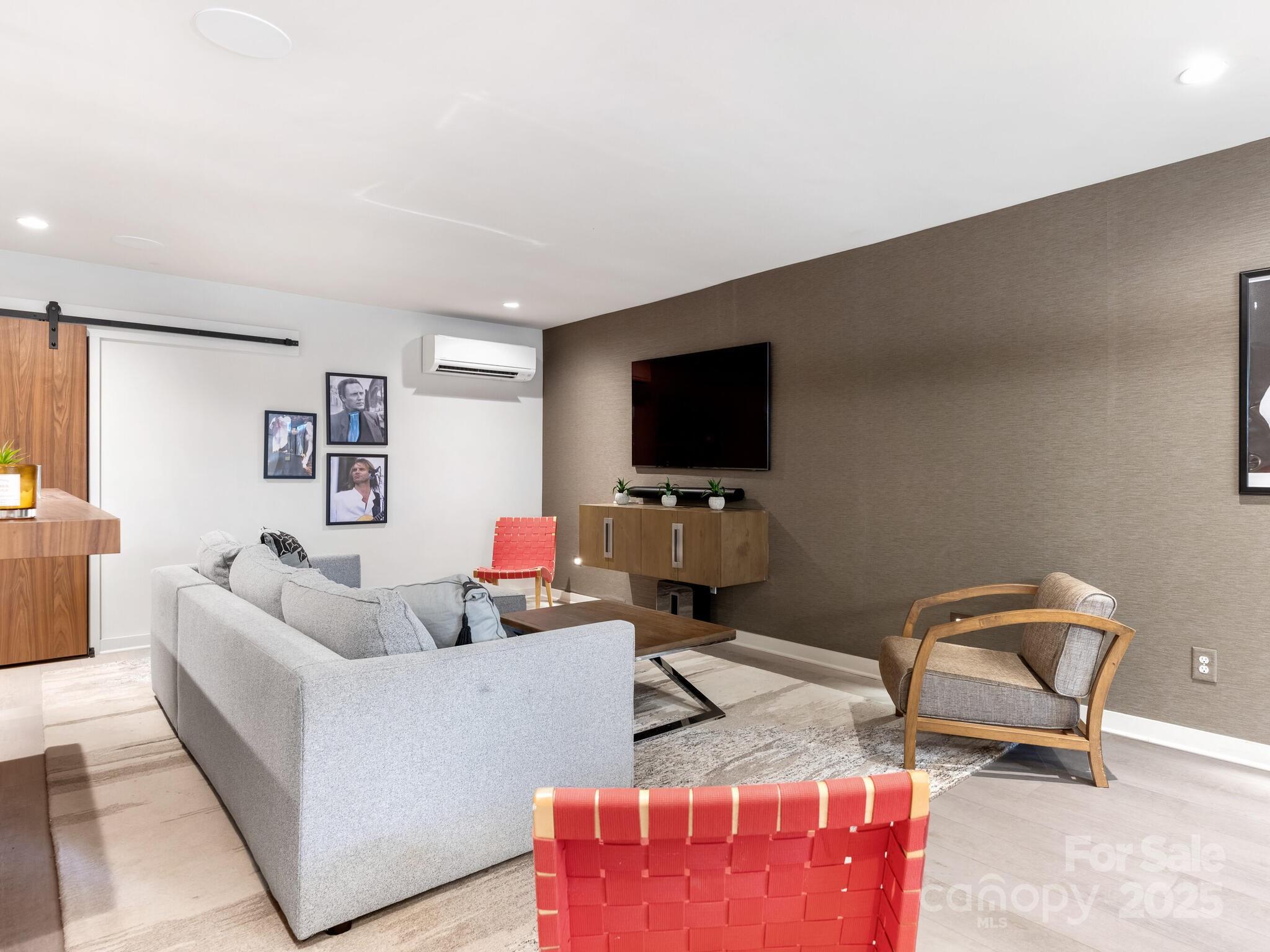 Foxcroft Hills - Residential