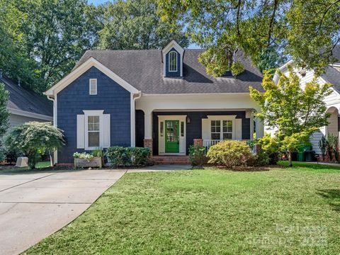Photo of 2416 Chesterfield Avenue, Charlotte, NC 28205 (MLS # 4330458)