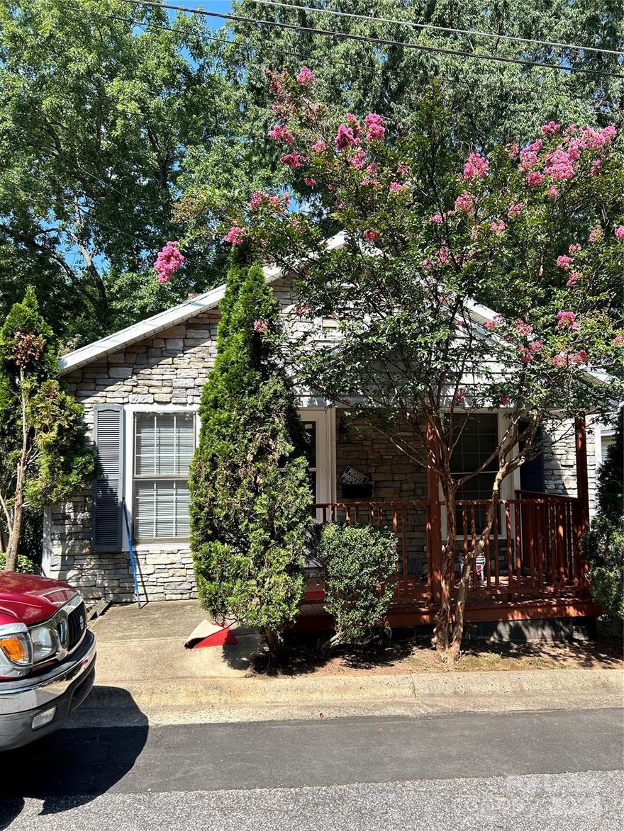 Move in Ready.  APPLIANCES (stove/refrigerator) washer /dryer hook-up. CENTRAL HEAT/AIR, SOLID SURFACE FLOORING (NO CARPETS), FRONT AND REAR PORCH, YARD CARE INCLUDED, SHARED PICNIC AREA ON GROUNDS. 
TENANT PAYS UTILITES