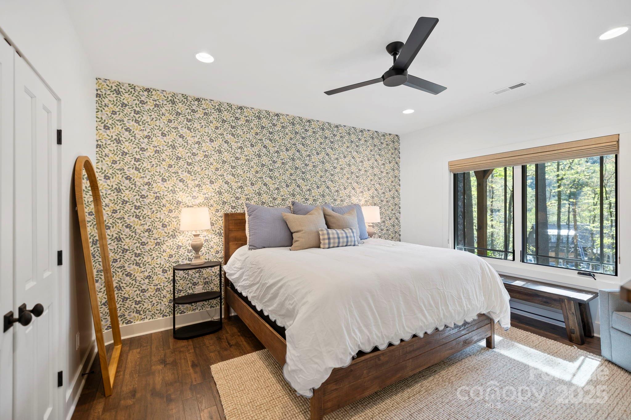 Lake Toxaway Estates - Residential