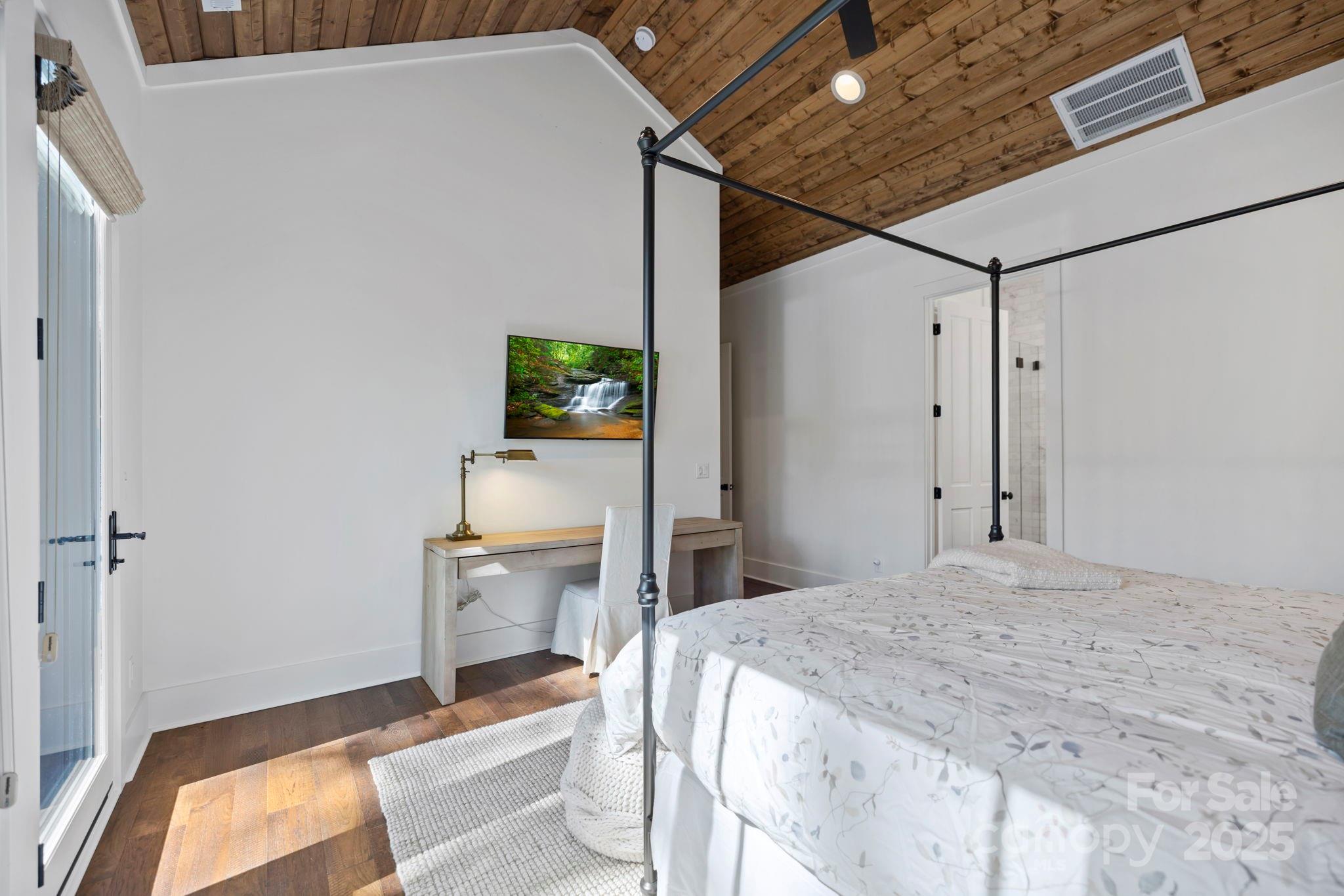 Lake Toxaway Estates - Residential