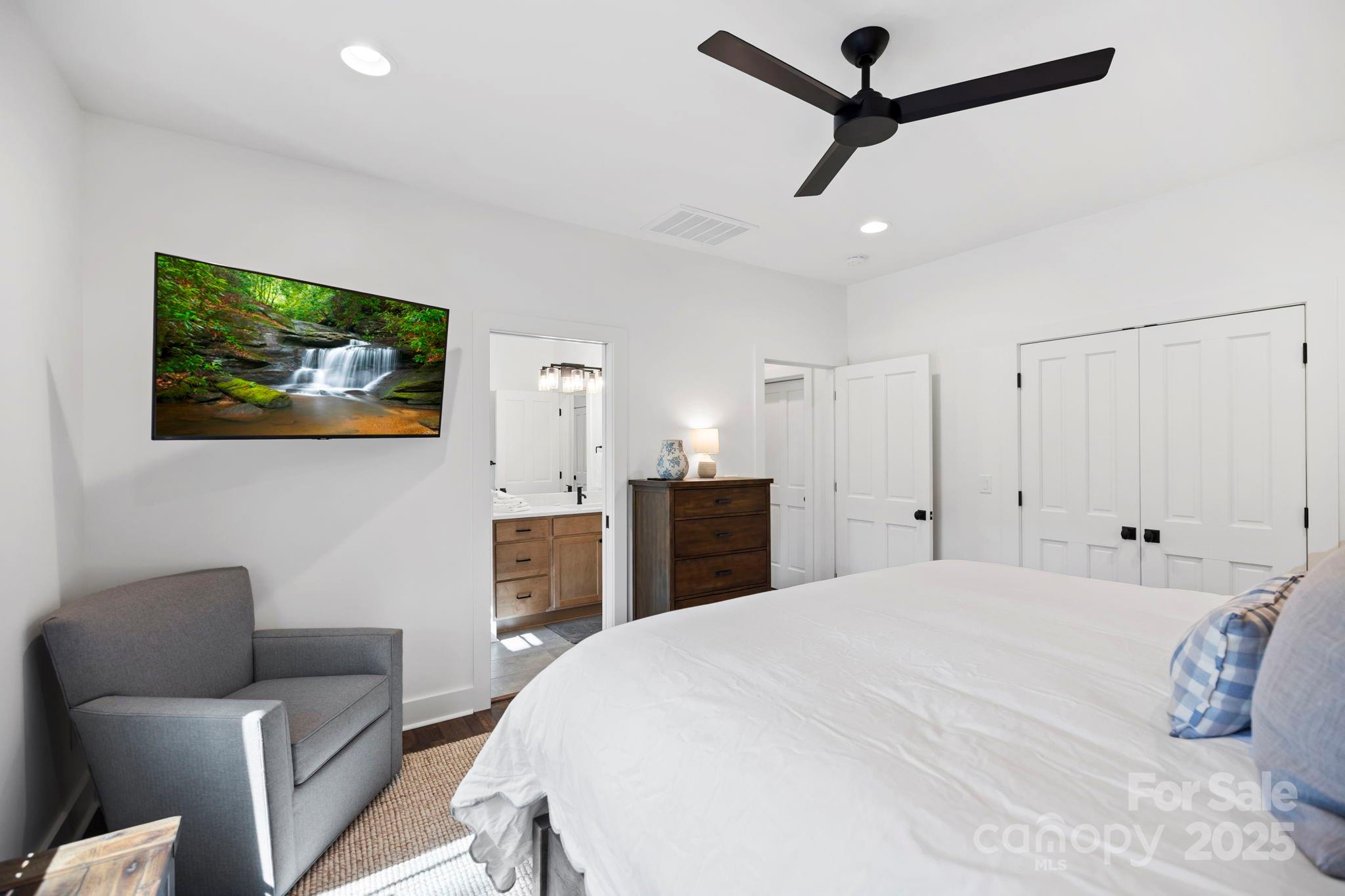 Lake Toxaway Estates - Residential