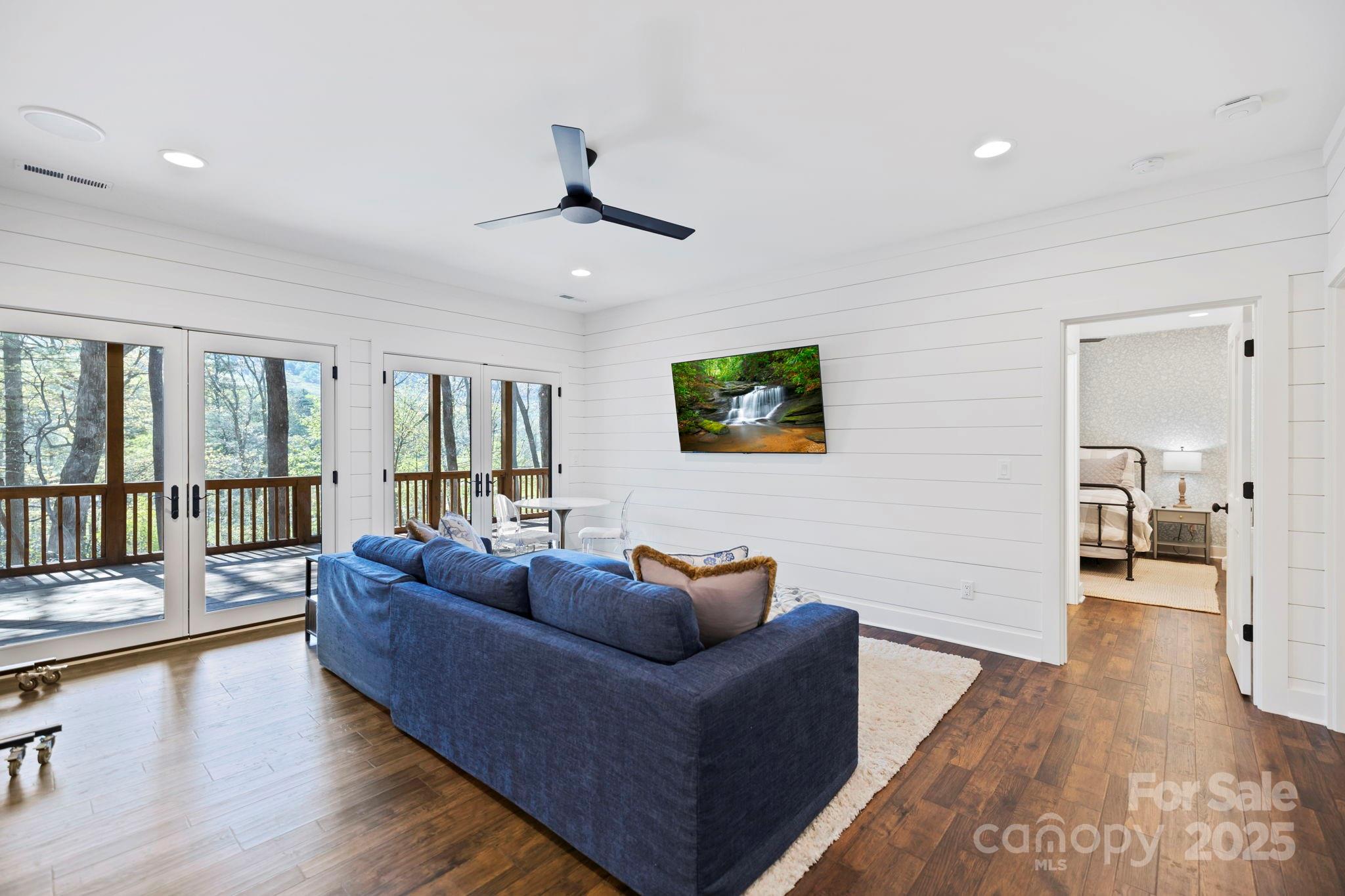 Lake Toxaway Estates - Residential