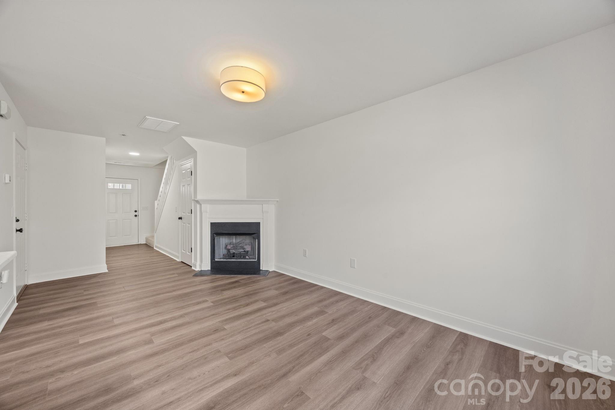 Elizabeth Townes - Residential