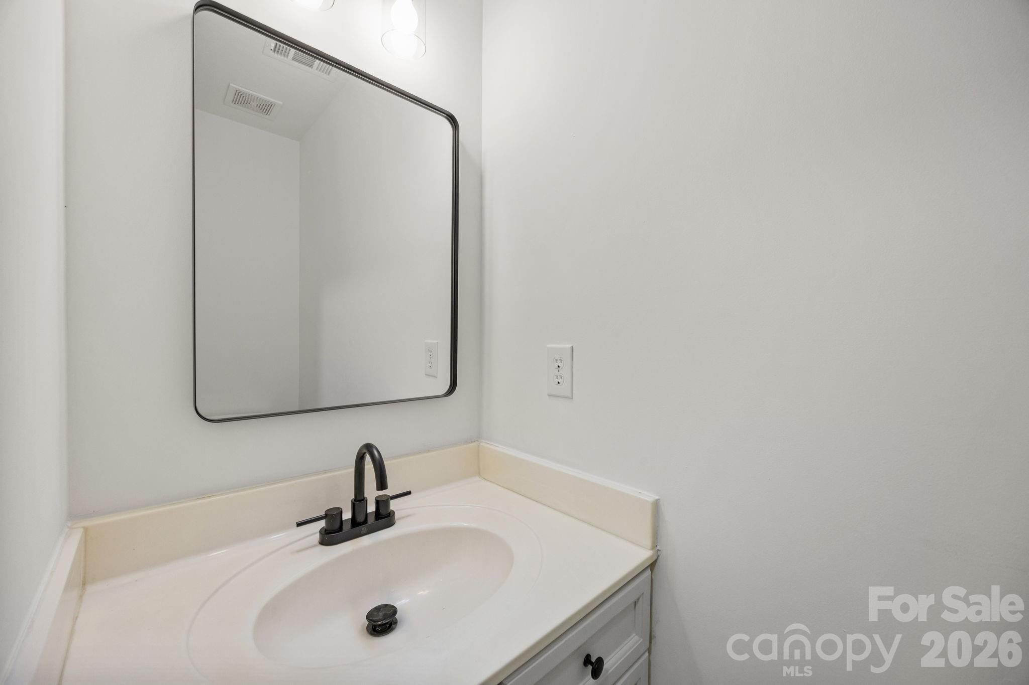 Elizabeth Townes - Residential