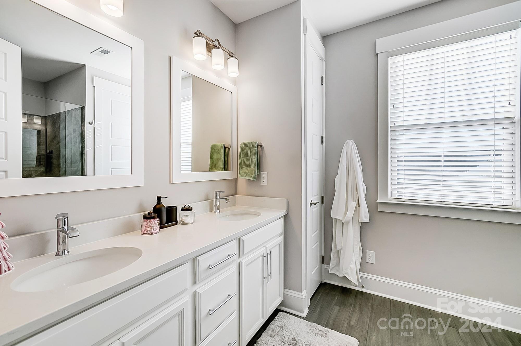 Riverwalk - Residential