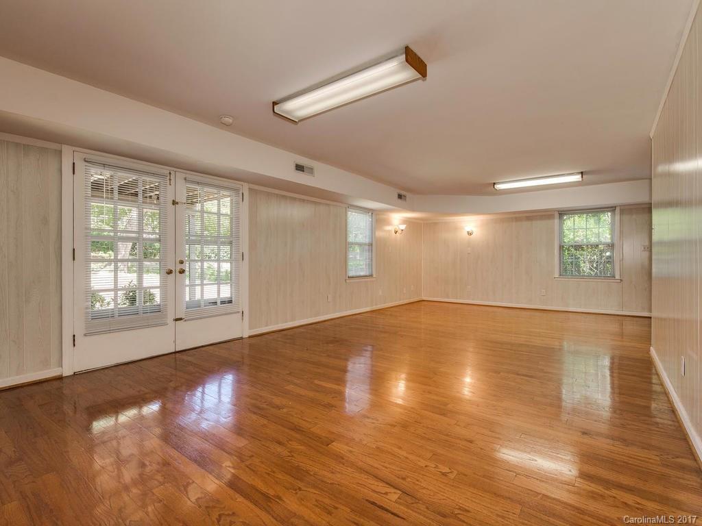 Singing Springs - Residential