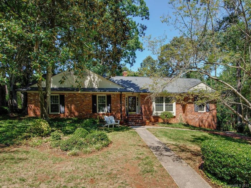 Amazing 4BR/3.1BA full brick ranch w/renovated kitchen & baths in South Park. Perfect floorplan w/large formal areas, kitchen w/cream cabinets, granite counters & stainless appliances opens to family room. Huge MBR w/sitting area & access to deck & BR/Nursery/Office. Guest suite w/renovated ensuite bath. Large renovated hall bath w/double vanity. Basement bonus room w/wood floors & direct backyard access. Fantastic oudoor areas incl. screened porch and deck overlooking large fenced backyard.