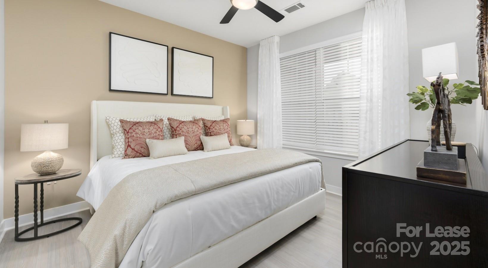 Matthews, North Carolina 28105, United States, 1 Bedroom Bedrooms, ,1 BathroomBathrooms,Residential,Active,231290