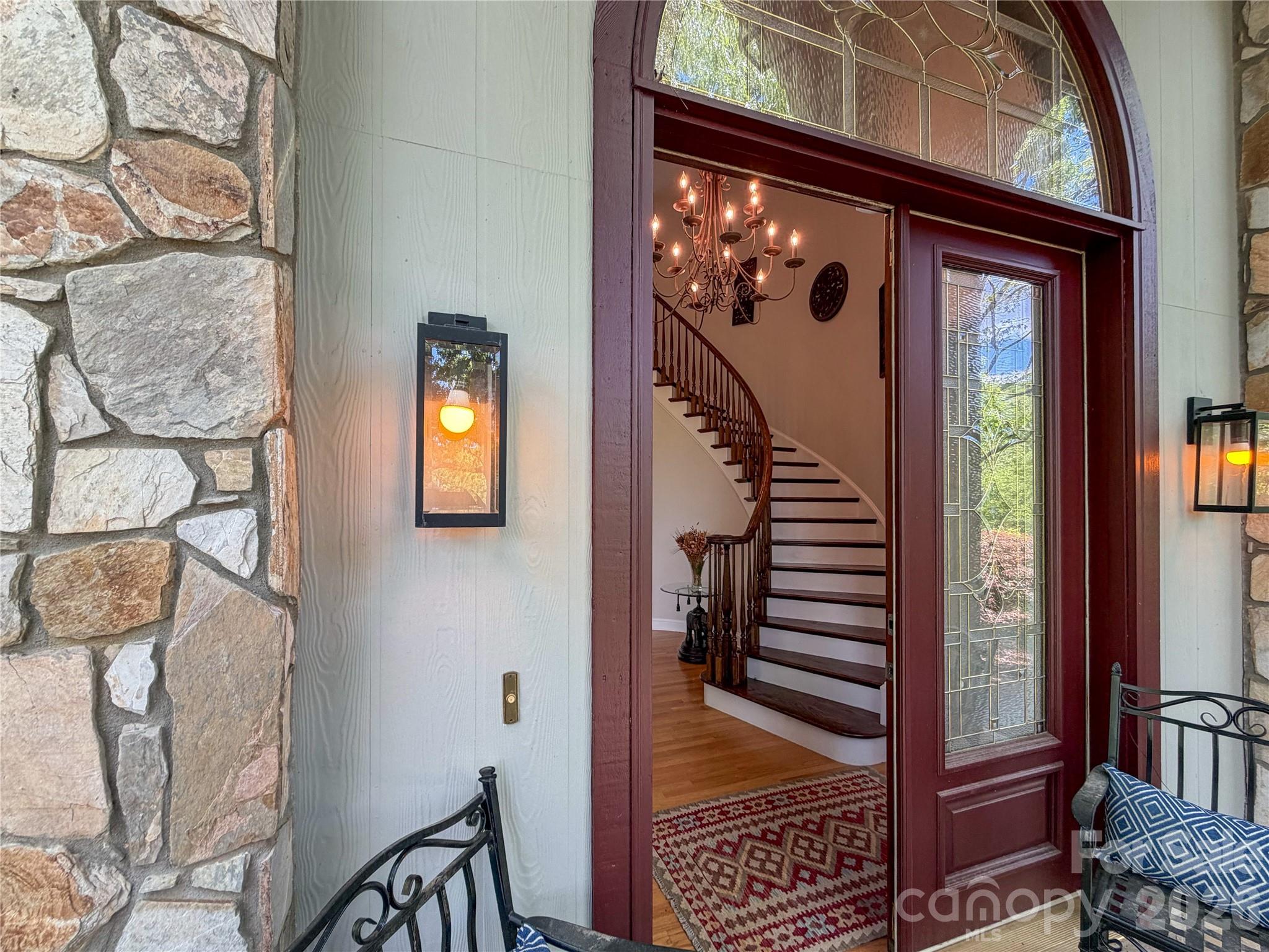 556 Quail Ridge Boulevard