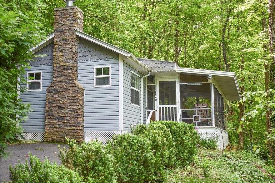 This sweet little cottage nestled in the woods is ready for a new owner to enjoy. Open floor plan with lovely wood burning stone fireplace in the living area and wood floors. Enjoy cool mountain breezes on your screened in porch. New minisplit in 2022. Just 5 minutes to down town Bryson City and all the local outdoor activities. The mountains are calling, why wait.