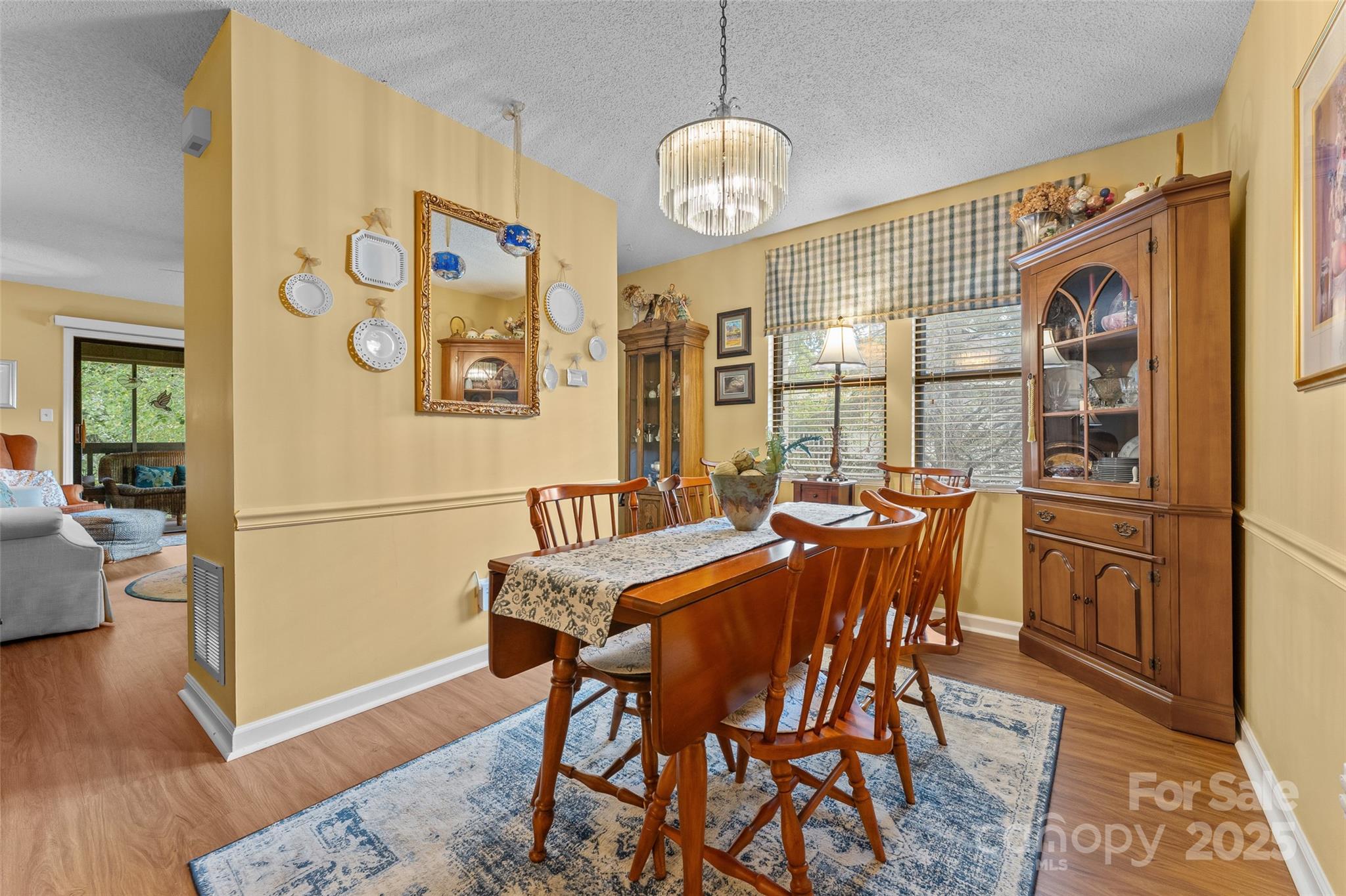 106 Abbey Circle