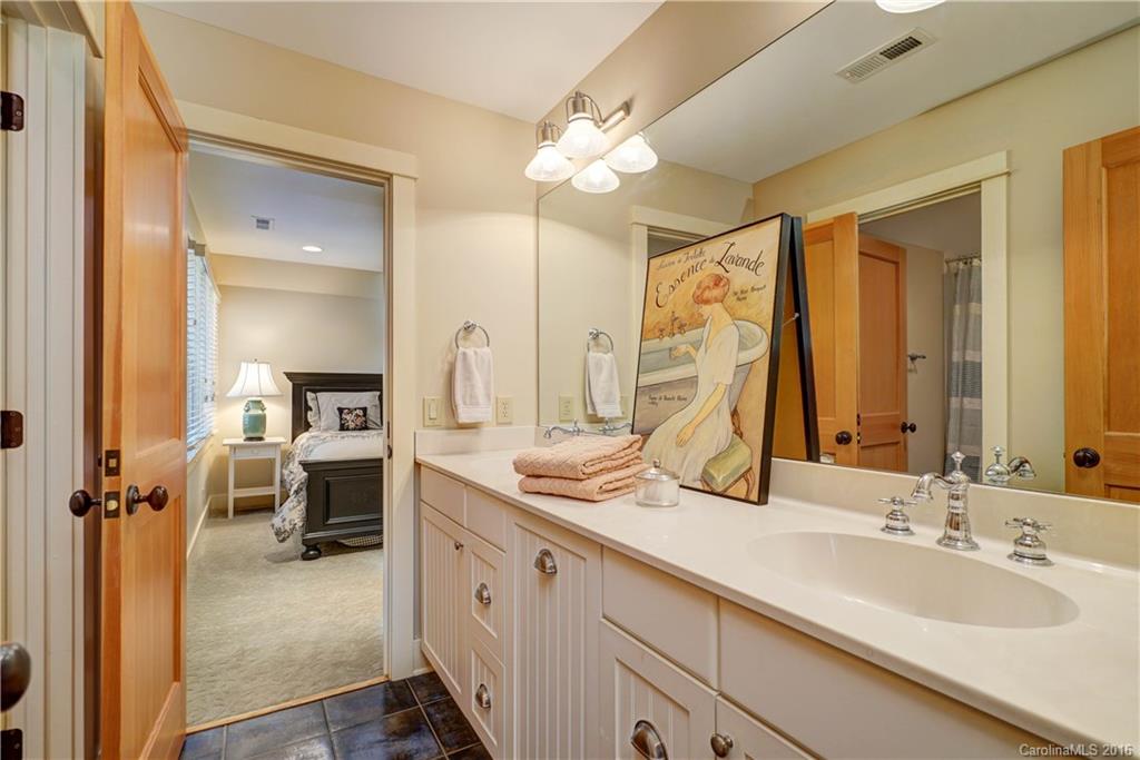 Cabin Woods - Residential