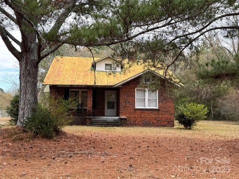 109 S 2nd Street Lilesville NC 28091