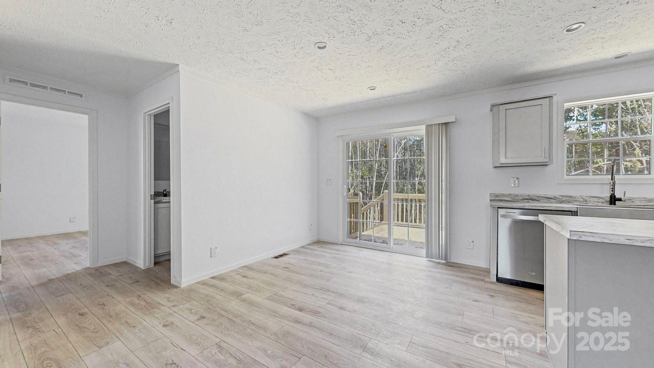 105 Apple Tree Lane 12