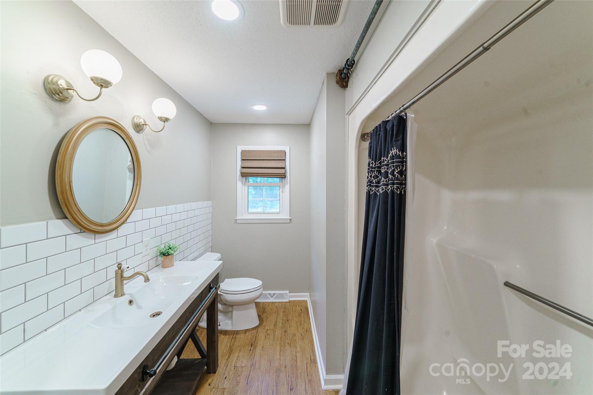 Hills Dell - Residential