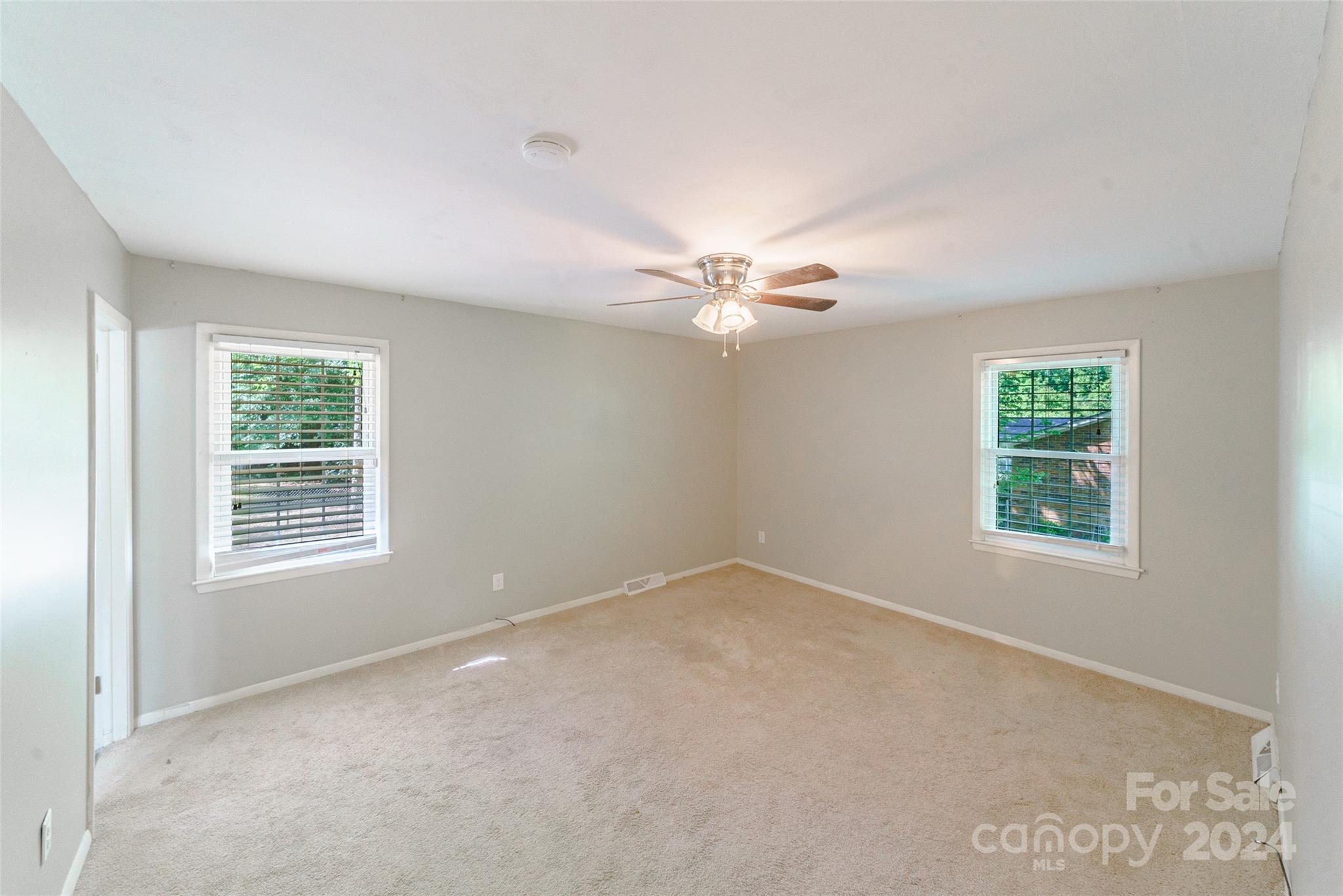 Hills Dell - Residential