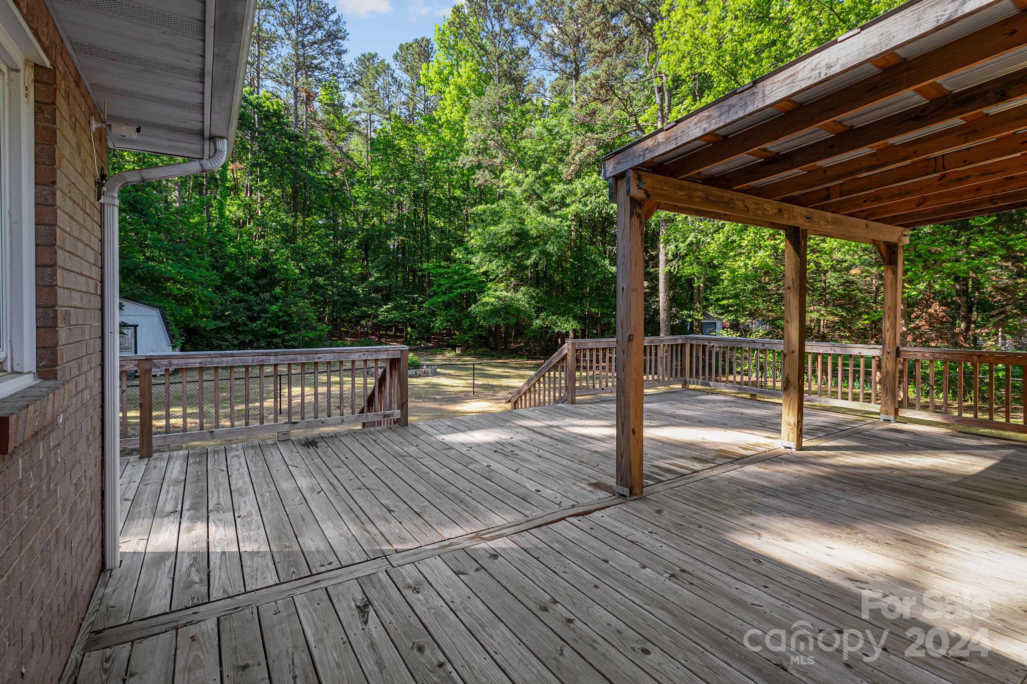 Hills Dell - Residential