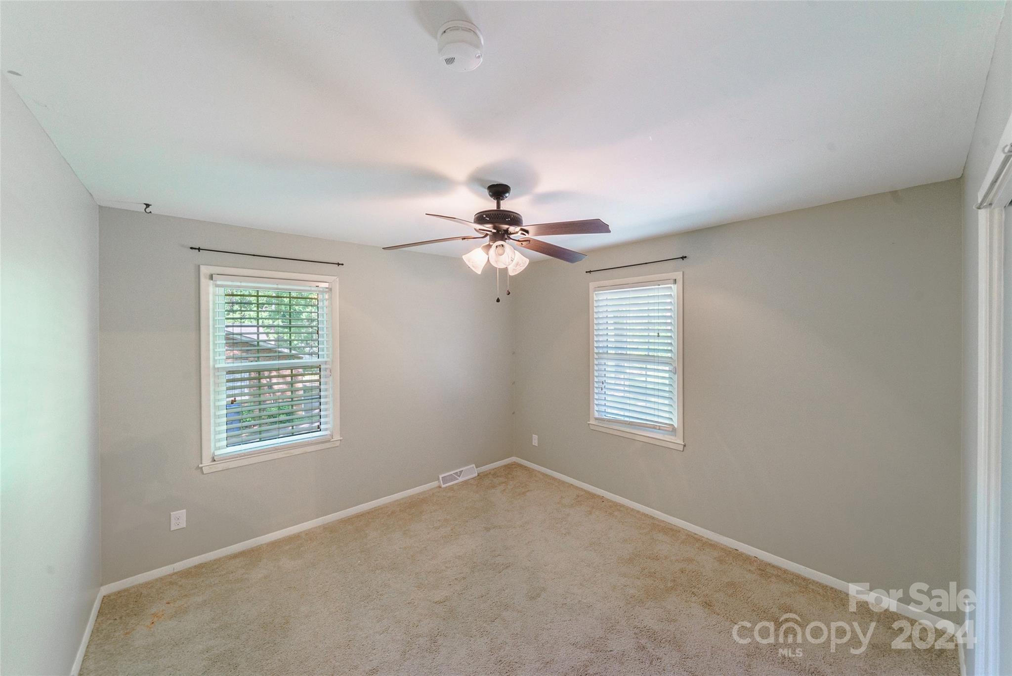 Hills Dell - Residential